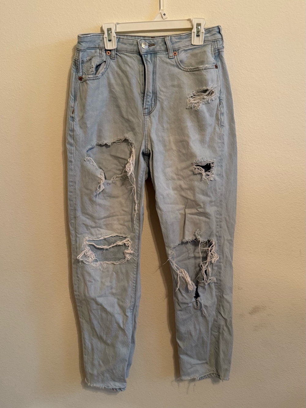 American Eagle Light Blue Distressed Mom Jeans